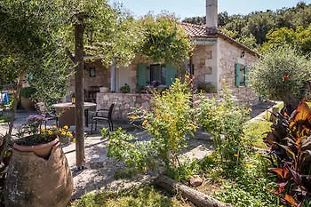 Boutique Villa Petra Eleni Villa *